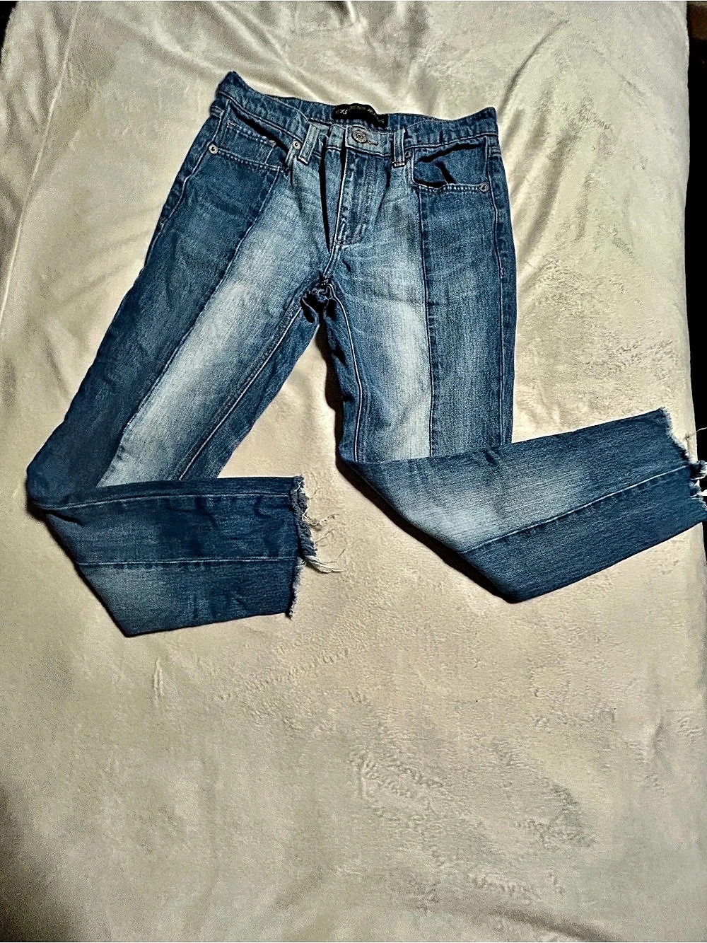 Express Split Color Vintage Straight Leg Jeans Blue Size 4